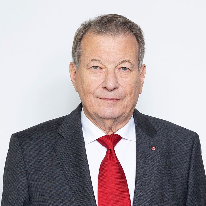 Dr. Peter Kostelka