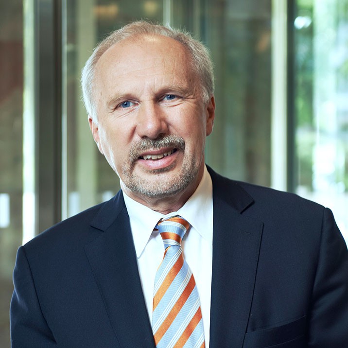 Prof. Dr. Ewald Nowotny