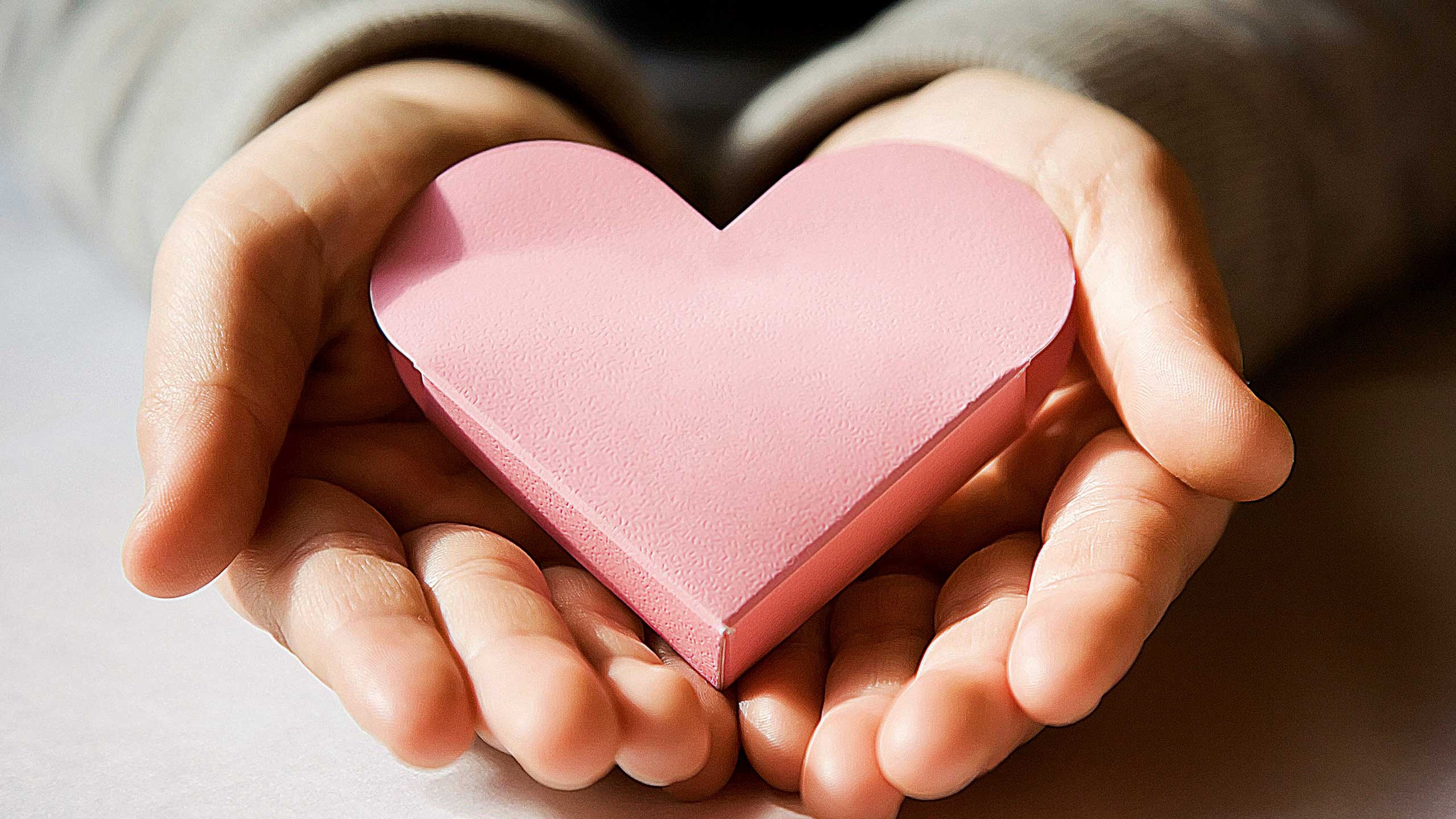 Father's Day heart box in two hands