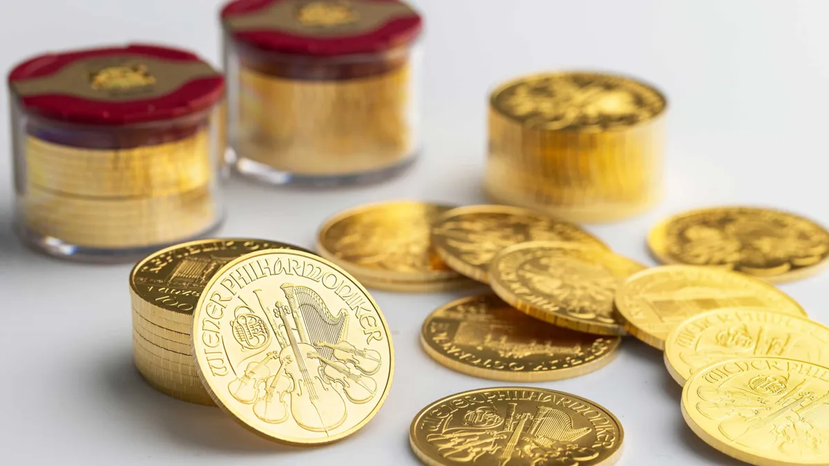 Gold_Phili_Stapel_Tube_1_2560x1440.jpg