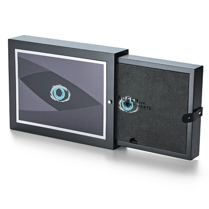 collector case the eyes of the world